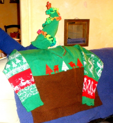 pull moche de noel, uggly sweater, christmas, modele unique,stash buster, laine de recup, machine a tricoter, jacquard, carte, empisal